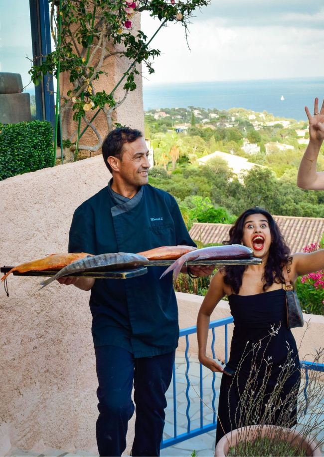 Book, relax and enjoy! (1)