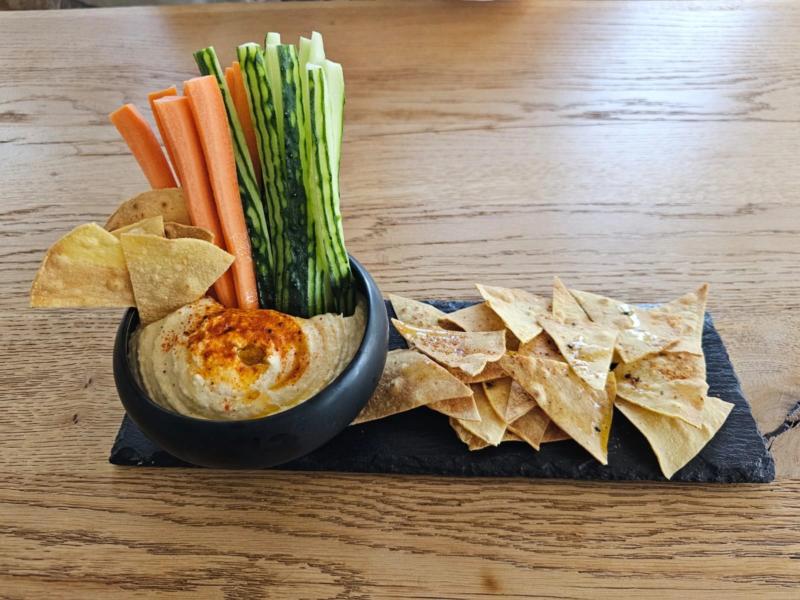 Hummus con nachos.jpeg