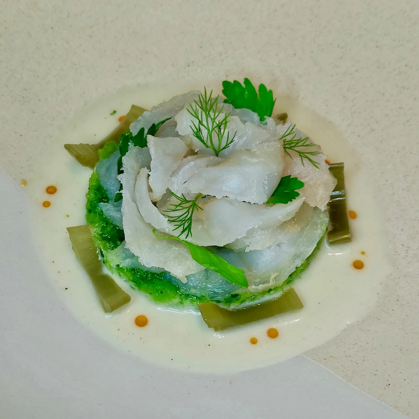 Gravelax bar, céleri, tom kha 4.jpg