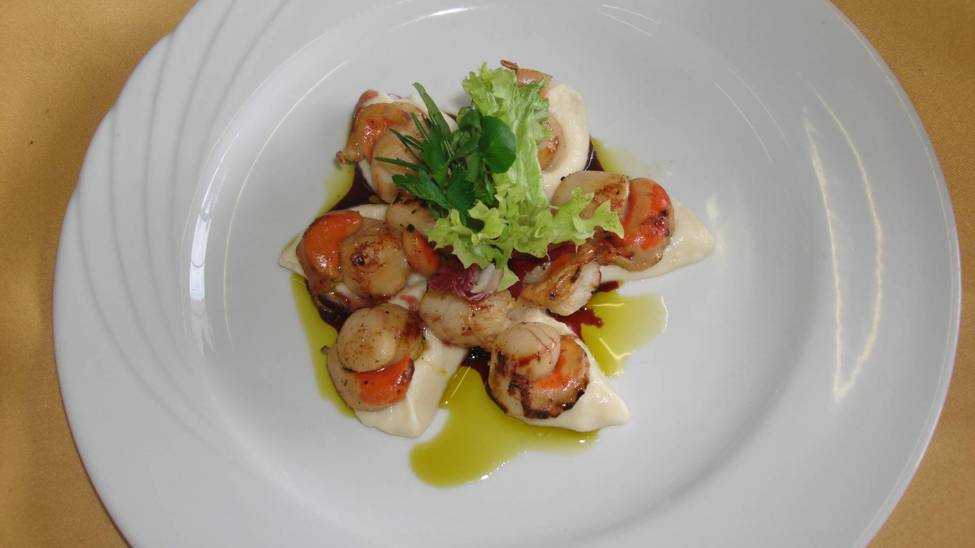 SCALLOPS.JPG SCALLOPS.JPG