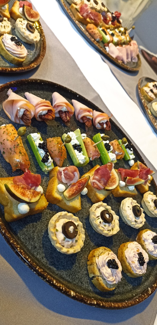 42526.jpeg 42526.jpeg