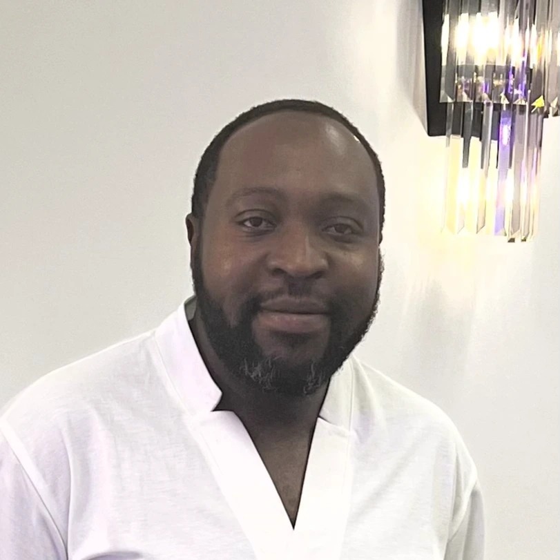 Foto von Fonssi Houoga Bertrand