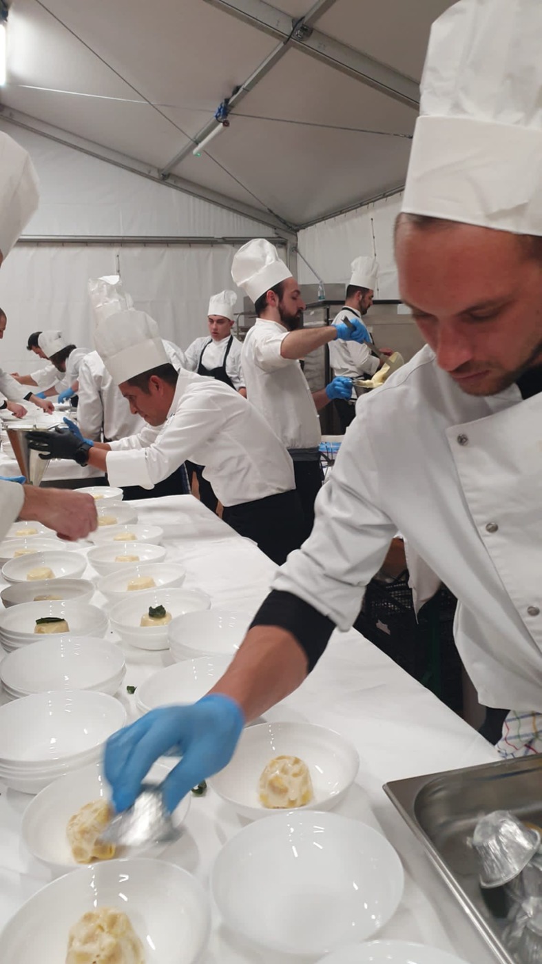 816683bd-34a9-4c6e-a044-866d94bcc7cc.jpeg 816683bd-34a9-4c6e-a044-866d94bcc7cc.jpeg