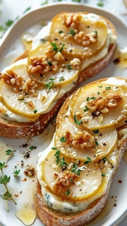 queso de cabra y romwero.jpg queso de cabra y romwero.jpg