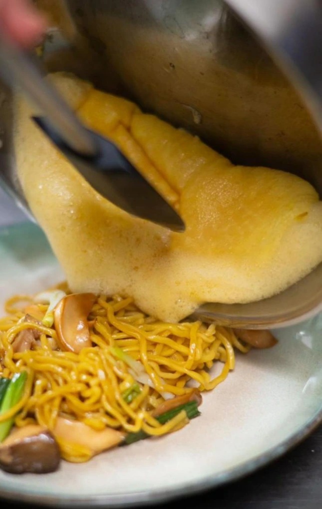 Ramen sautéé omelette japonais.jpg Ramen sautéé omelette japonais.jpg