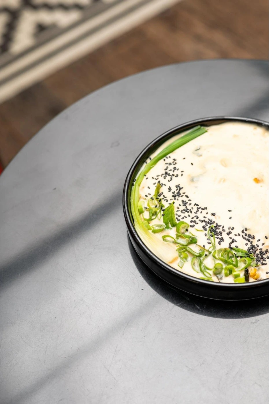 Plat a Saucer.jpg Plat a Saucer.jpg