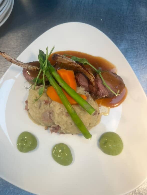 DFE6A325-2D0B-4A27-B8C8-197EA7C398D0.jpeg DFE6A325-2D0B-4A27-B8C8-197EA7C398D0.jpeg