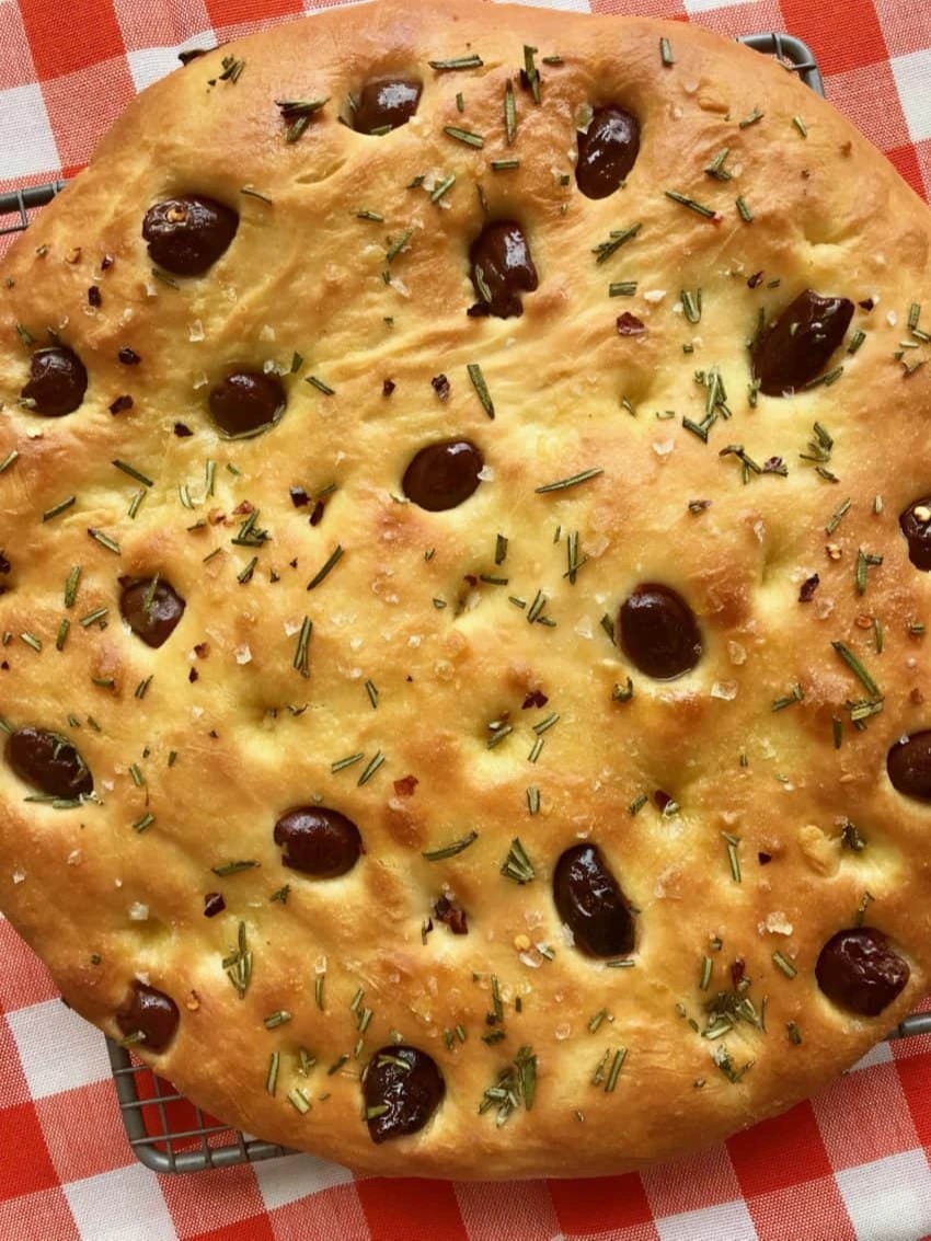 OLIVE FOUGASSE.jpg