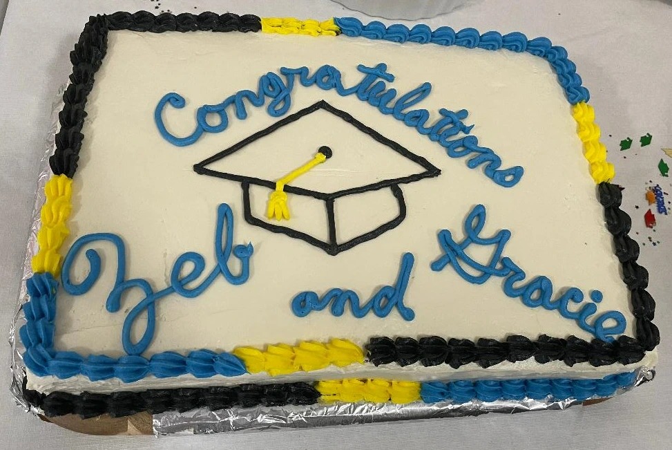 Grad cake.jpg Grad cake.jpg
