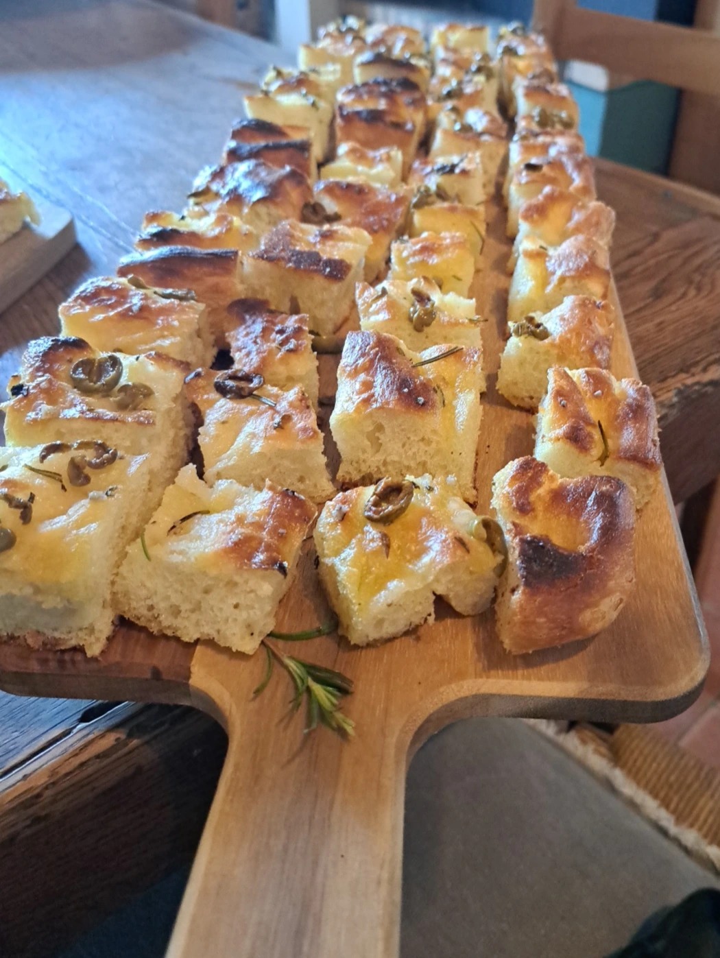 Focaccia planche.jpg Focaccia planche.jpg