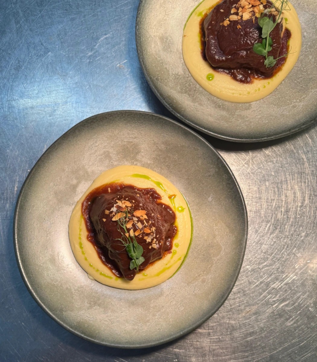 WhatsApp Image 2025-10-01 at 15.06.43 (1).jpeg