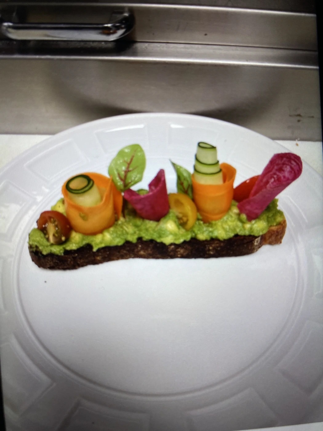 avacado.jpg avacado.jpg