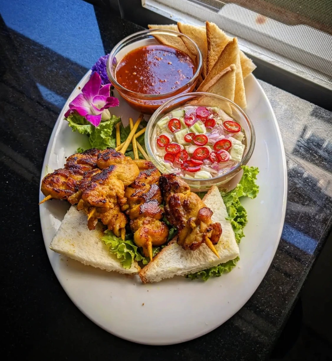 1044365.jpg 1044365.jpg