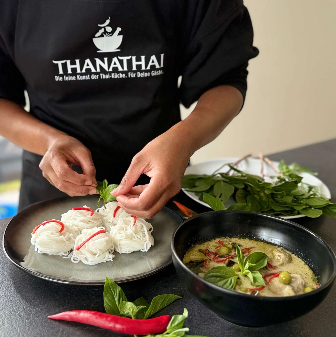 Thanathai grünes Curry.jpeg Thanathai grünes Curry.jpeg