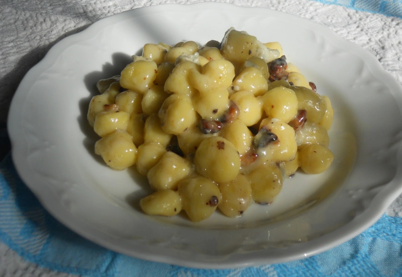 gnocchi gorgonzola e noci.JPG