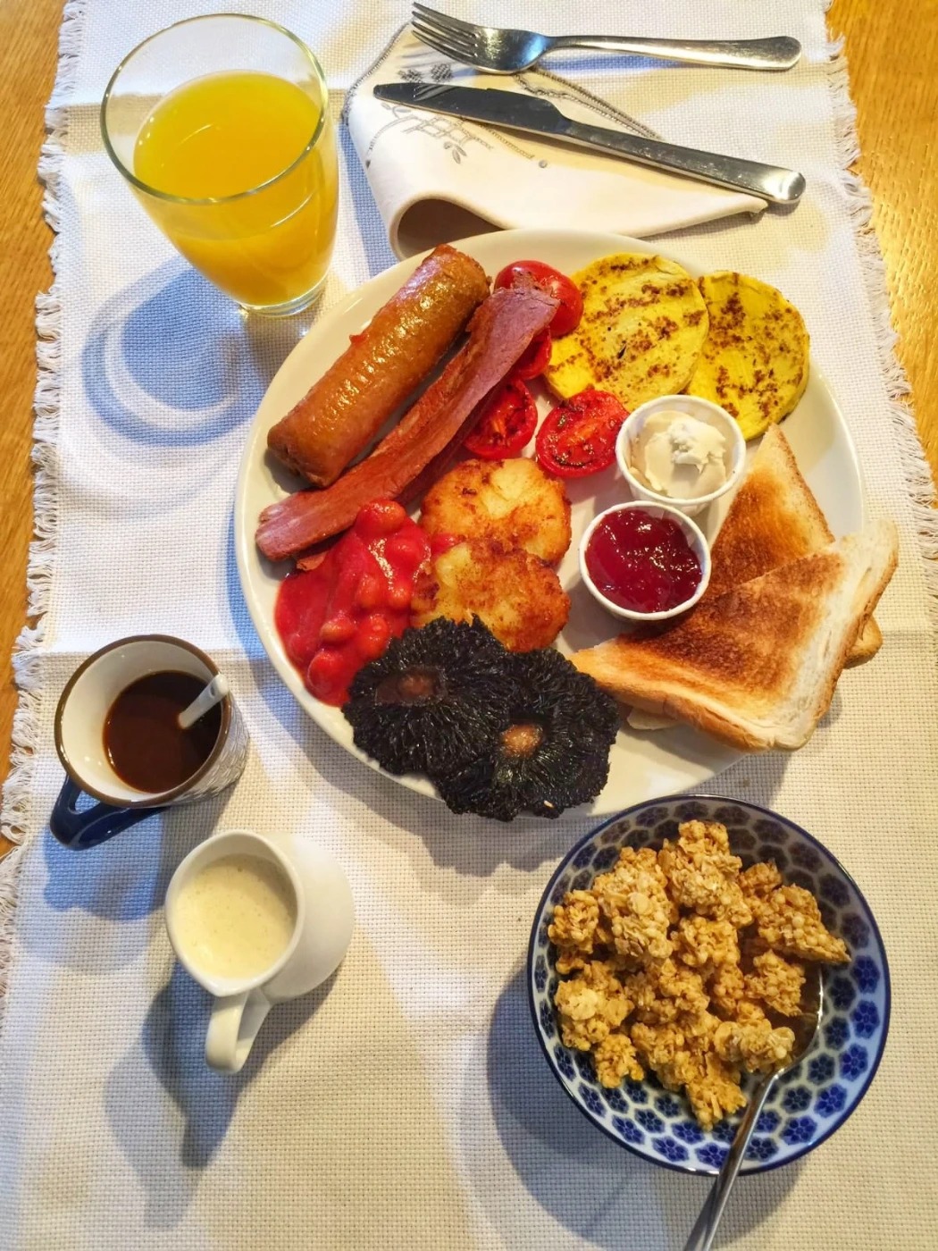 Vegan full english breakfast.jpg