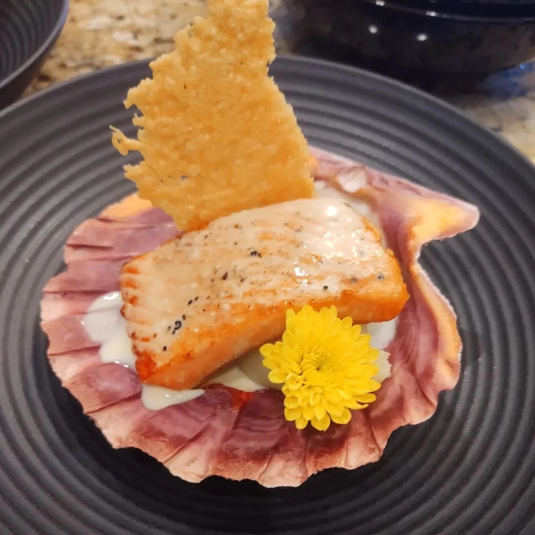 salmon.jpg salmon.jpg