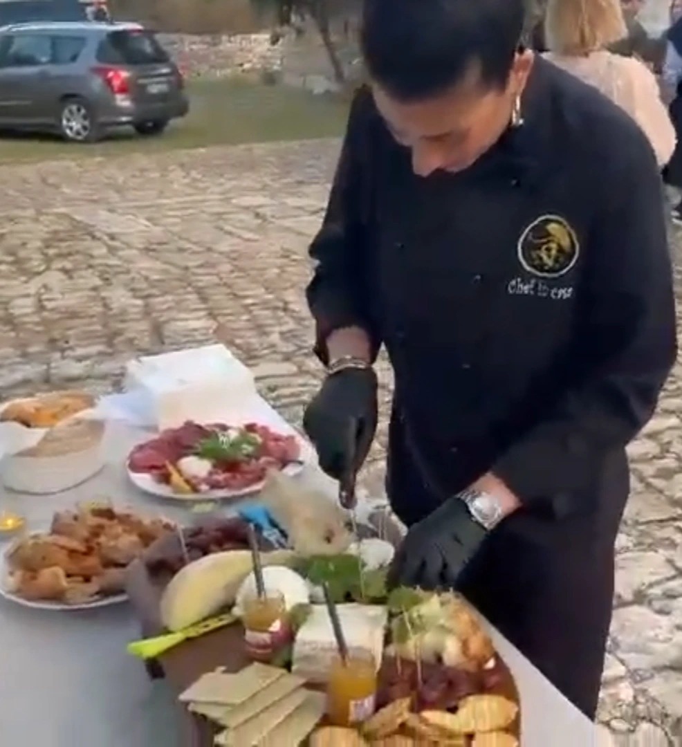 1000102012.jpg 1000102012.jpg