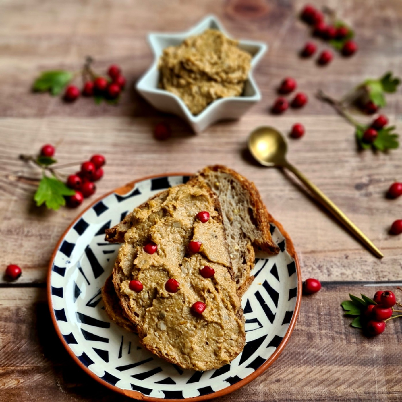 CAUCALIS - CUISINE SAUVAGE.jpg