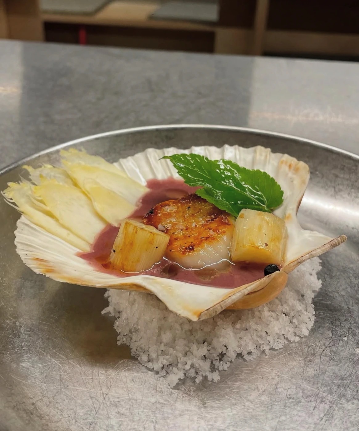 Saint Jacques, asperges, cassis (1).jpeg