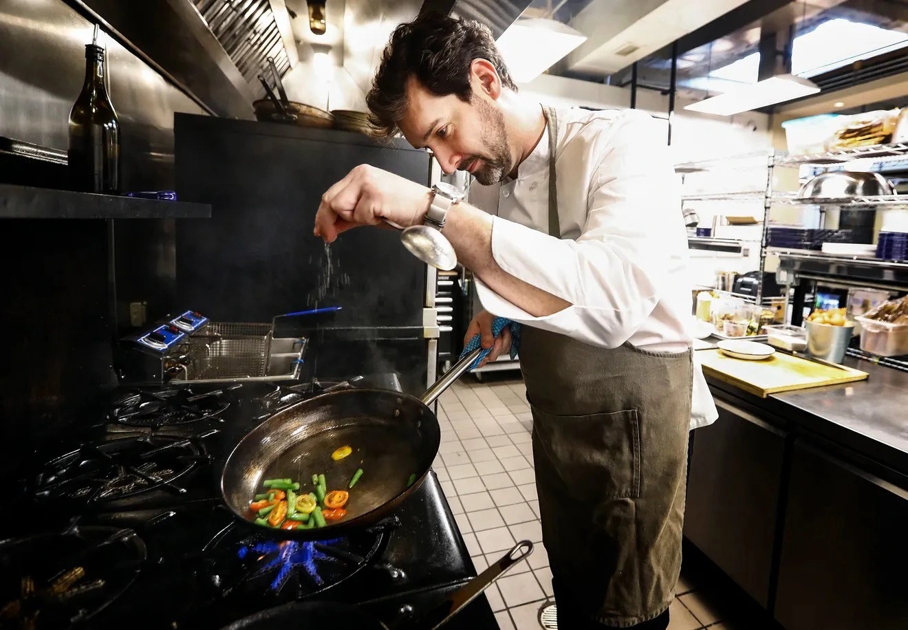 Timothy Barker Pic4.jpg