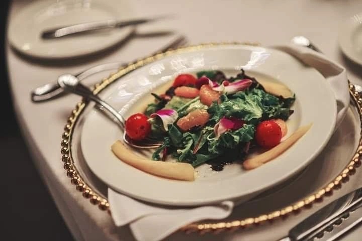 Welcome to Ayiti : From history to table