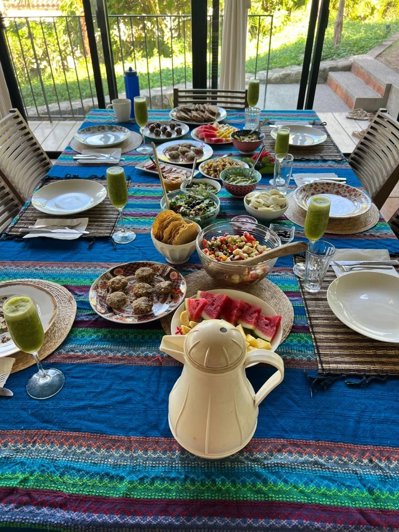 Holi-yay (2+ days menu)