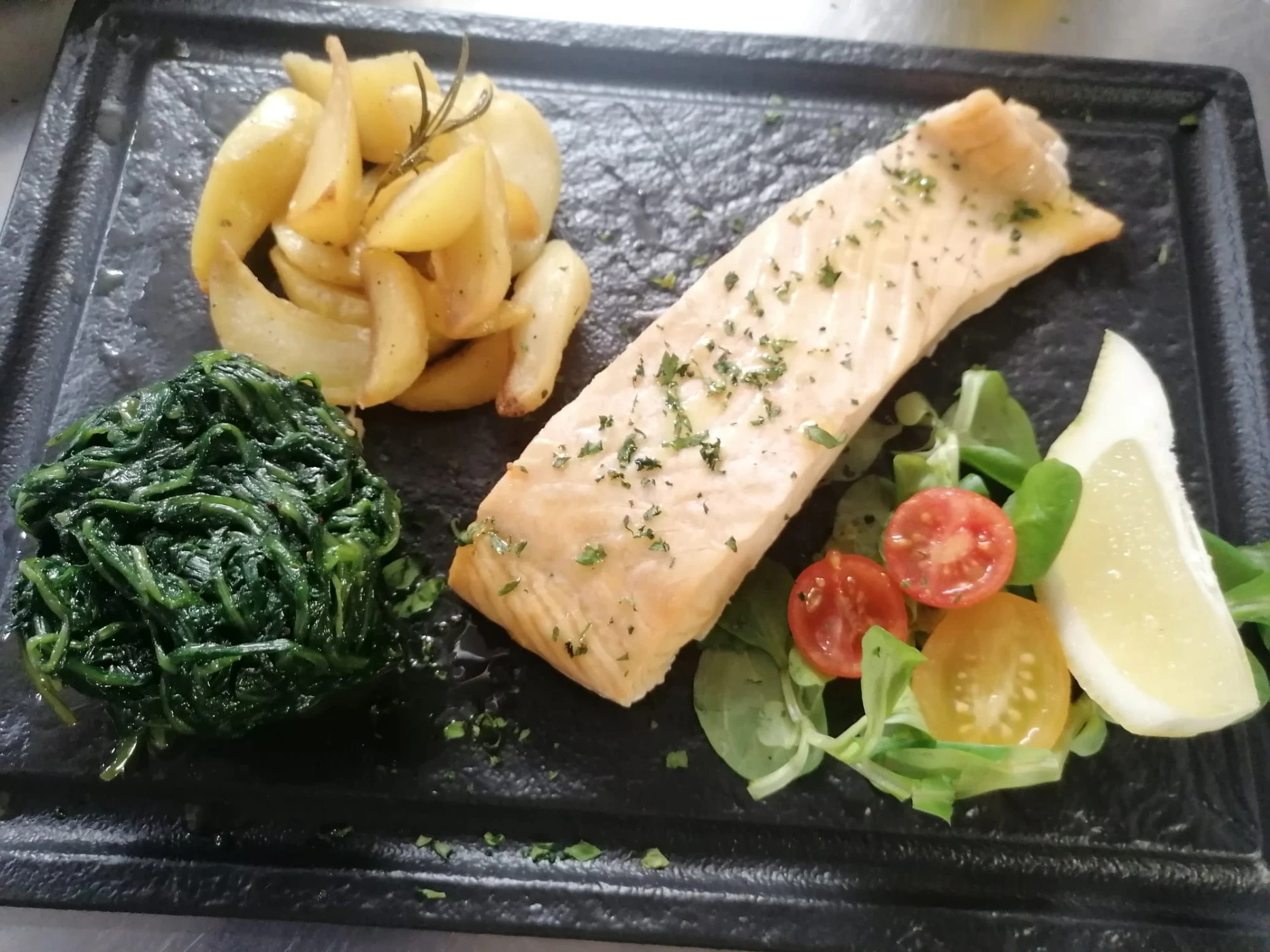 Immagine WhatsApp 2023-12-12 ore 19.30.54_a1ed0a51.jpg Immagine WhatsApp 2023-12-12 ore 19.30.54_a1ed0a51.jpg