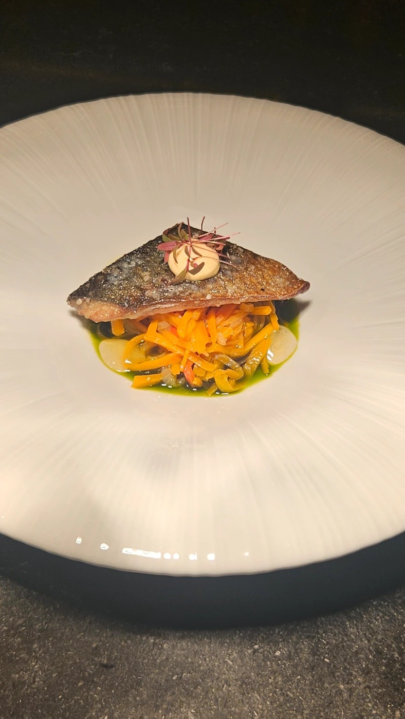 1000468691.jpg 1000468691.jpg