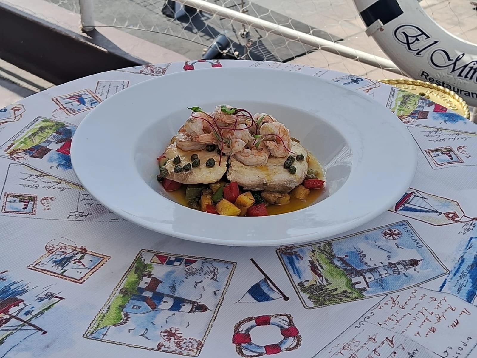 pescado con lagostinos y alcaparras 2.jpeg pescado con lagostinos y alcaparras 2.jpeg