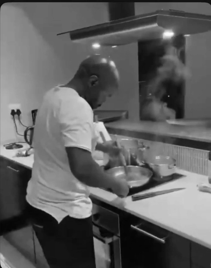 1000353628.jpg 1000353628.jpg