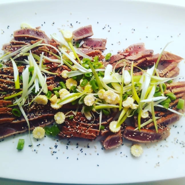 Seared tuna, baby corn, baby onion and asian dressing.jpg Seared tuna, baby corn, baby onion and asian dressing.jpg