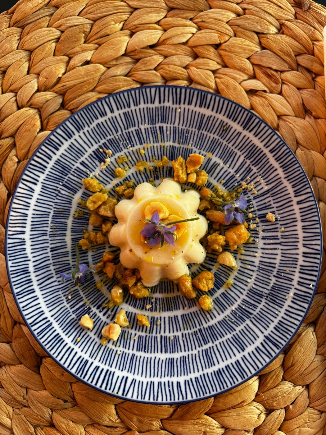 Parmigiano pannacotta, crumble di taralli ed olio tartufato (Parmesan panancotta, taralli crumble ed truffle oil).jpeg Parmigiano pannacotta, crumble di taralli ed olio tartufato (Parmesan panancotta, taralli crumble ed truffle oil).jpeg