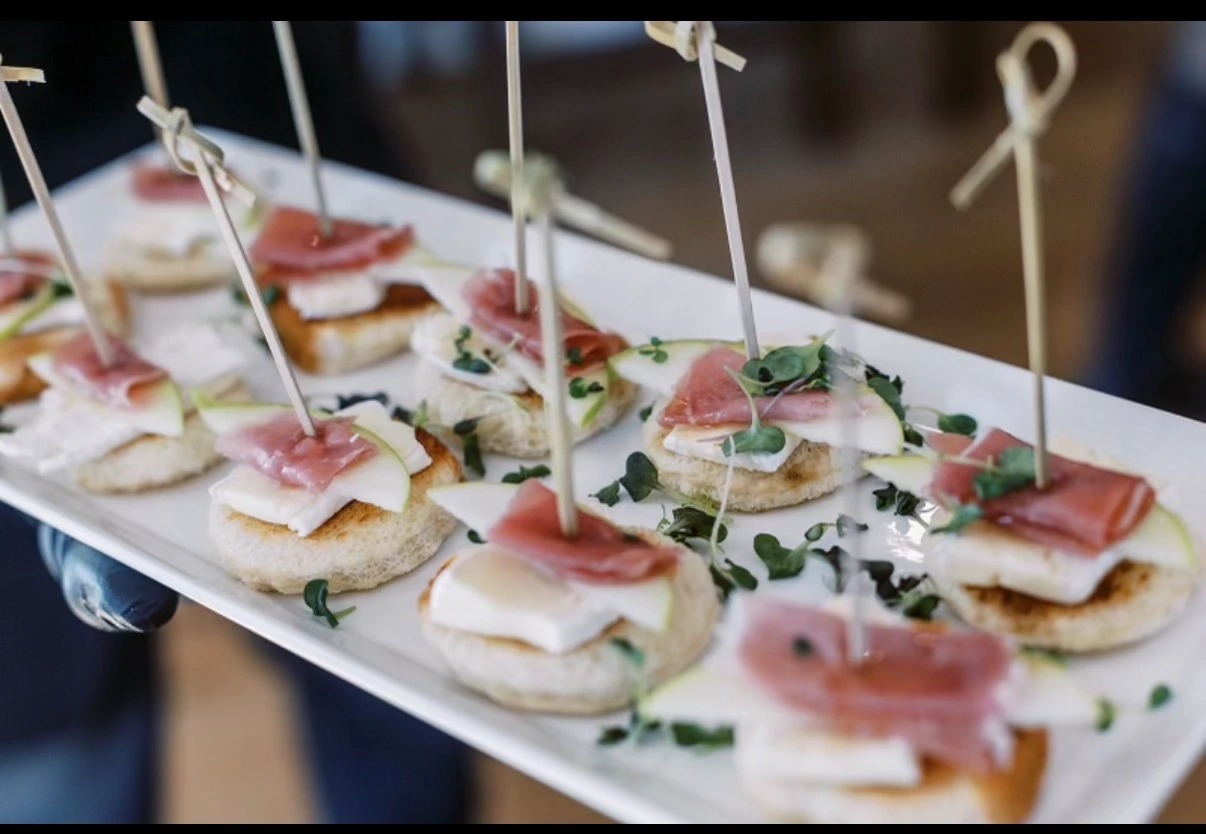 Proc & Brie Canapes.jpg Proc & Brie Canapes.jpg