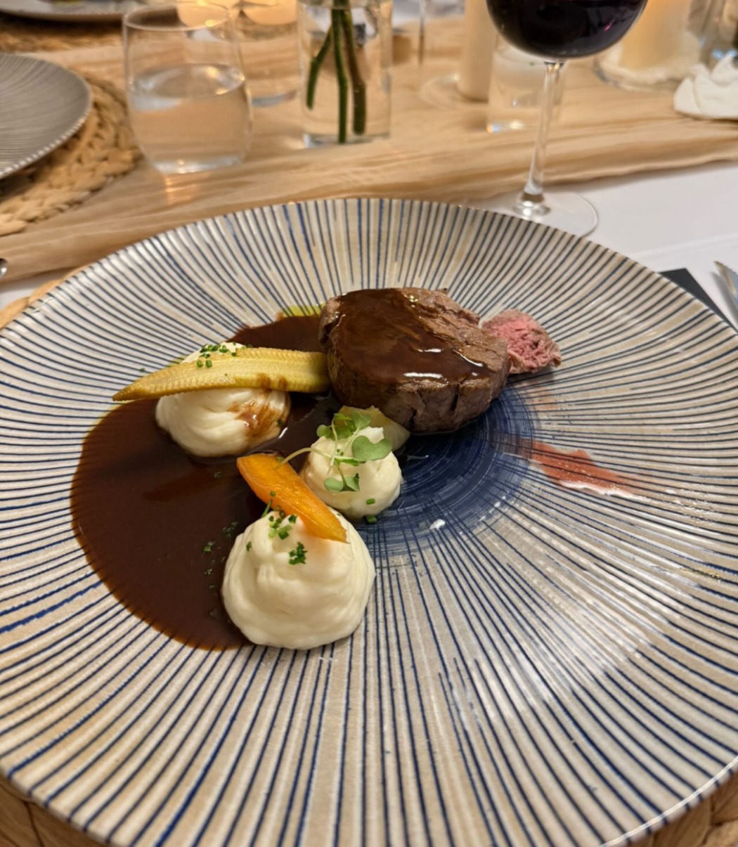 D6DBAC17-1C4D-4F3E-971D-676AB78DEBF6.jpeg D6DBAC17-1C4D-4F3E-971D-676AB78DEBF6.jpeg