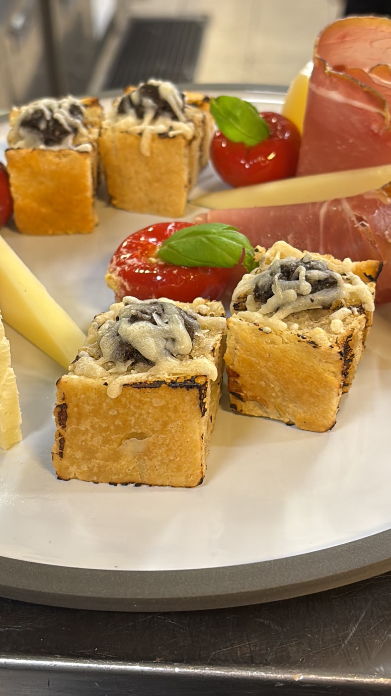 B5452B57-DEA7-4052-9C53-39AD20433D2B.jpeg B5452B57-DEA7-4052-9C53-39AD20433D2B.jpeg