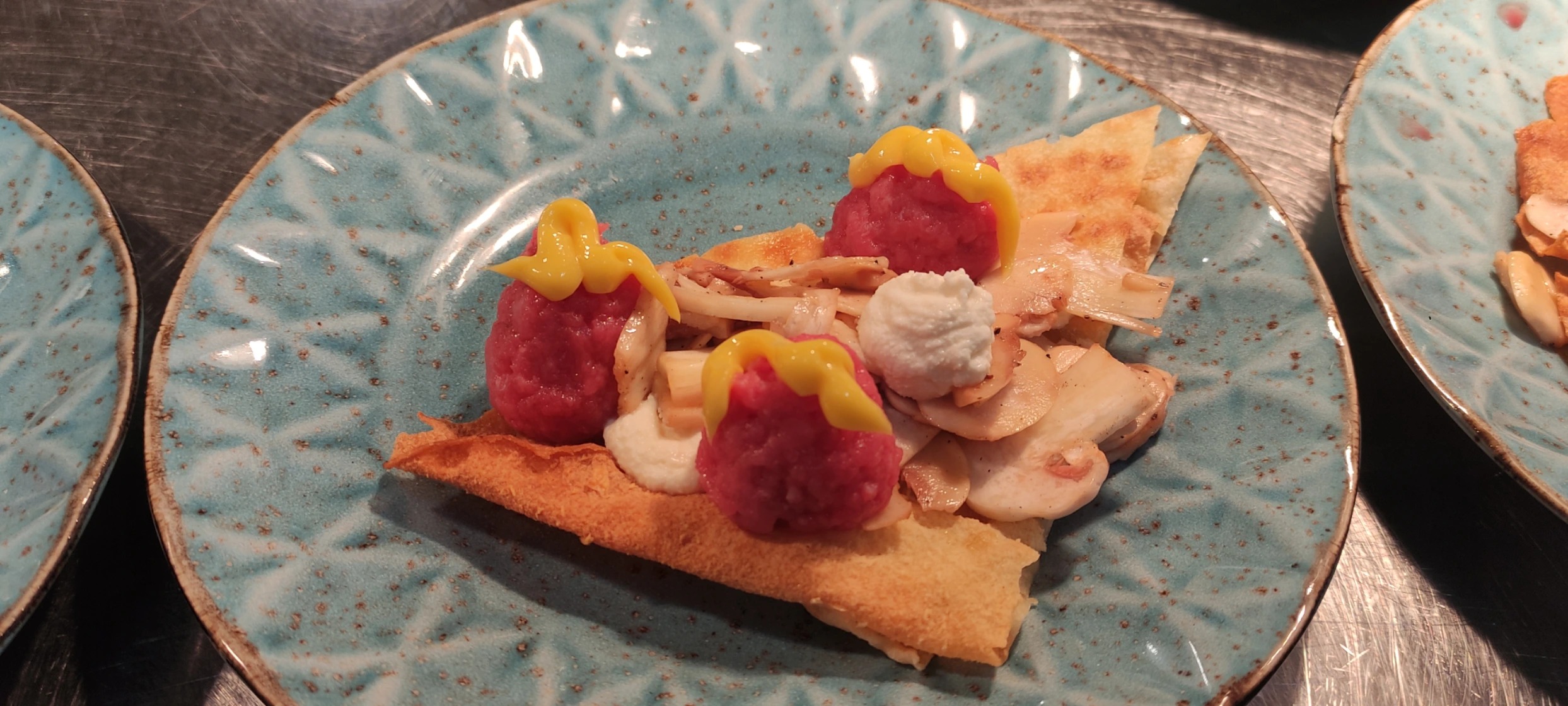 1116081.jpg 1116081.jpg