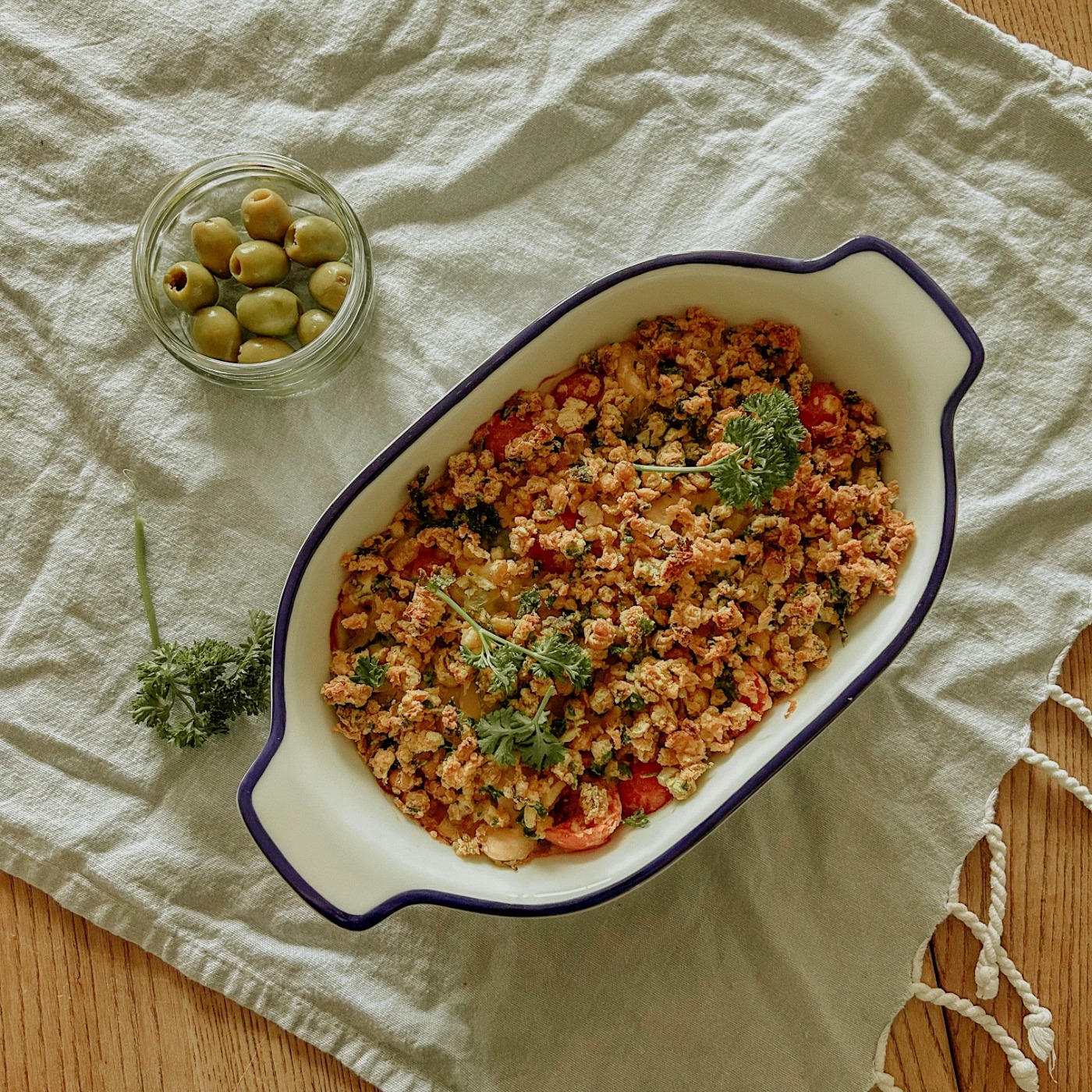 Crunchy Falafel Hot Pie with Chickpeas & Tomatoes.jpeg