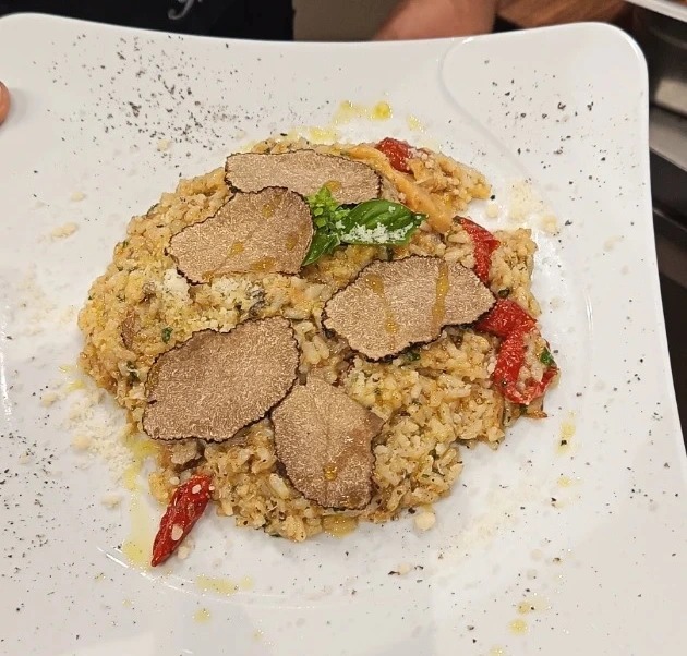 1099405.jpg 1099405.jpg