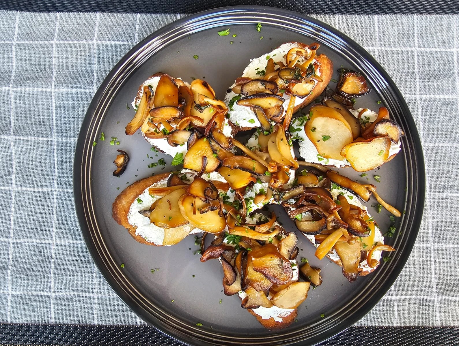 1000201498.jpg 1000201498.jpg