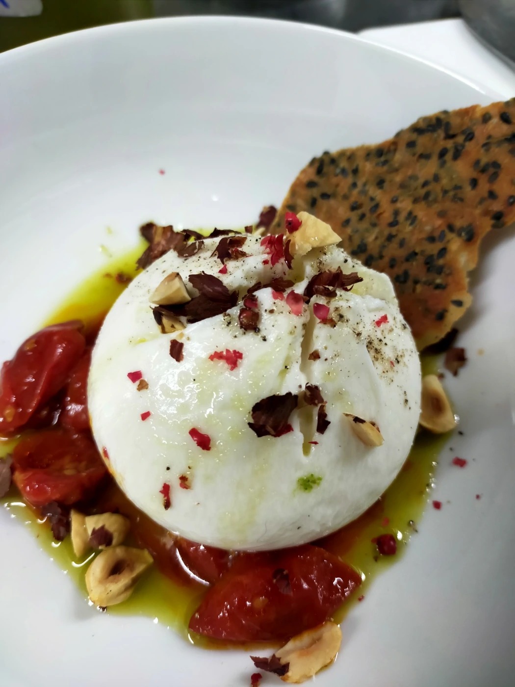 WhatsApp Image 2025-03-27 at 20.56.49 (2).jpeg