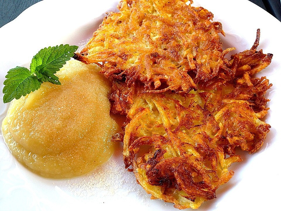 orig_grossmutters_reibekuchen_von_auop_20200311134749814681k75oa.jpeg orig_grossmutters_reibekuchen_von_auop_20200311134749814681k75oa.jpeg