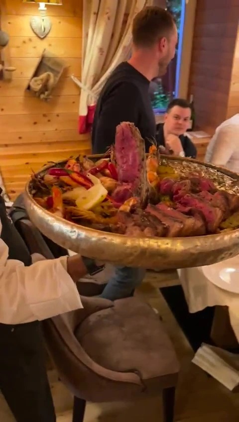 WhatsApp Video 2023-08-05 um 10.45.07 - frame at 0m4s.jpg