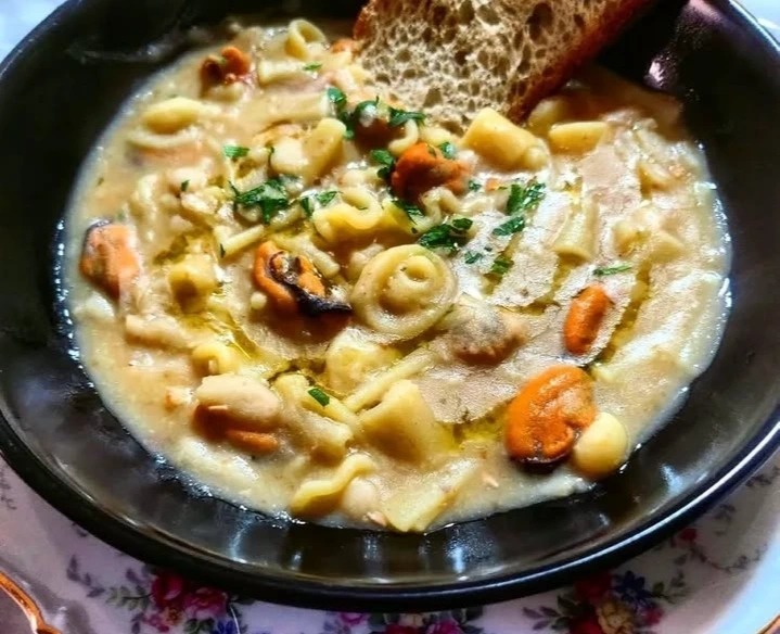 Vedi Napoli e poi mangia