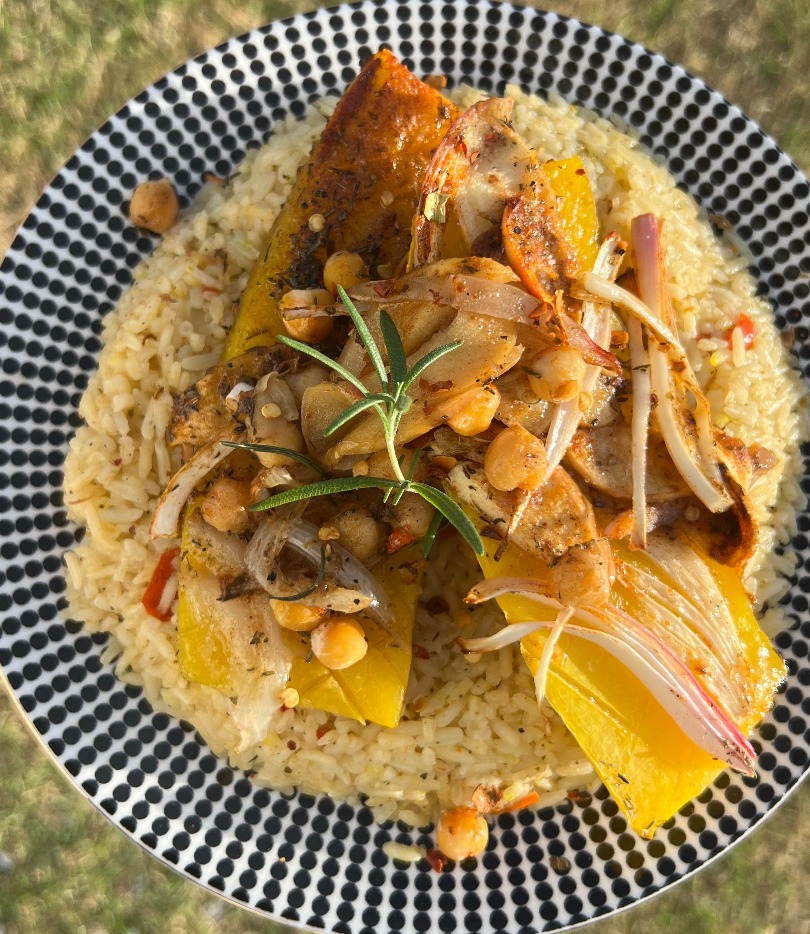 I create food, rituals, and guidance rooted in ancestral plant-based practice and family life