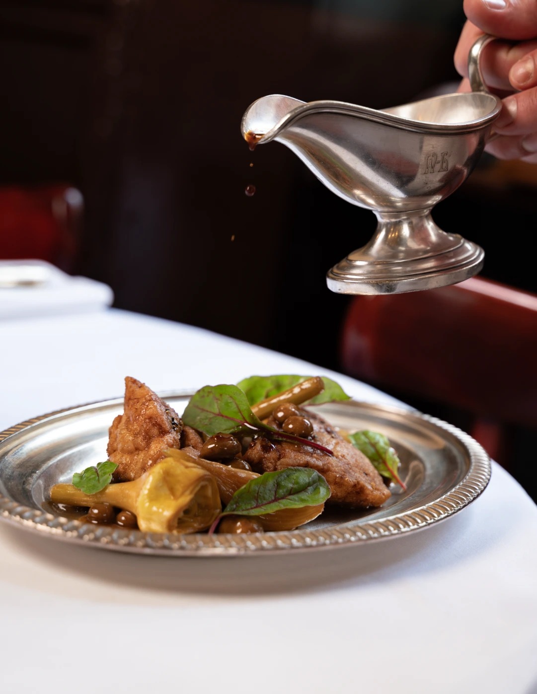 Ris de veau au sautoir, artichauts poivrade et condiment romaine_Allard_©Bertille Chabrolle_03.jpg