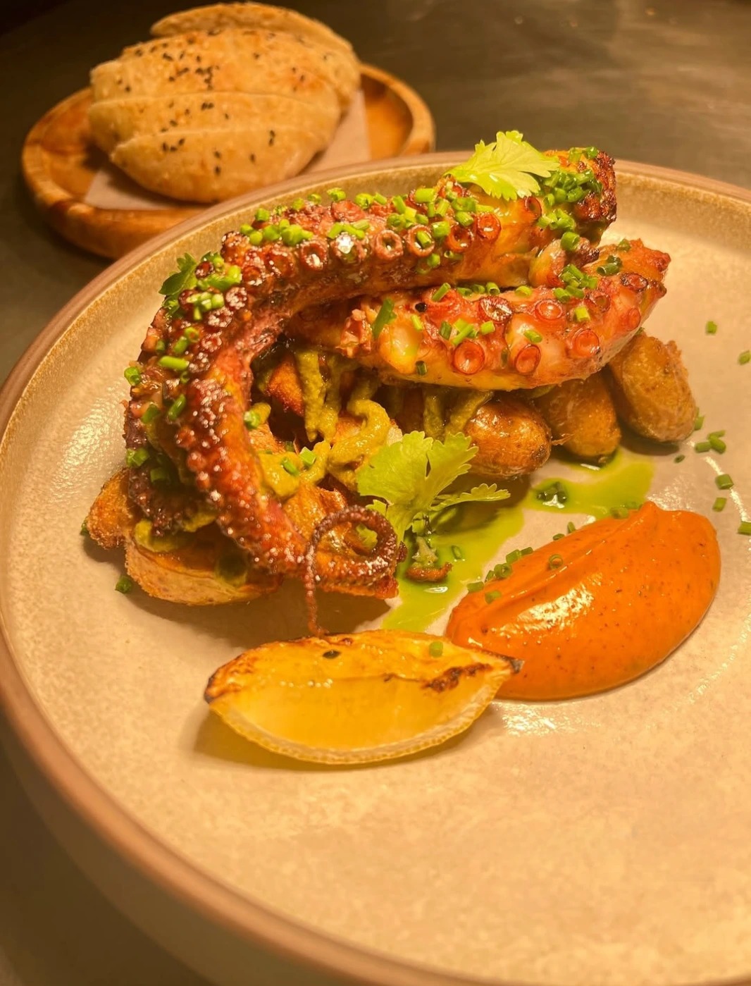 1000591739.jpg 1000591739.jpg