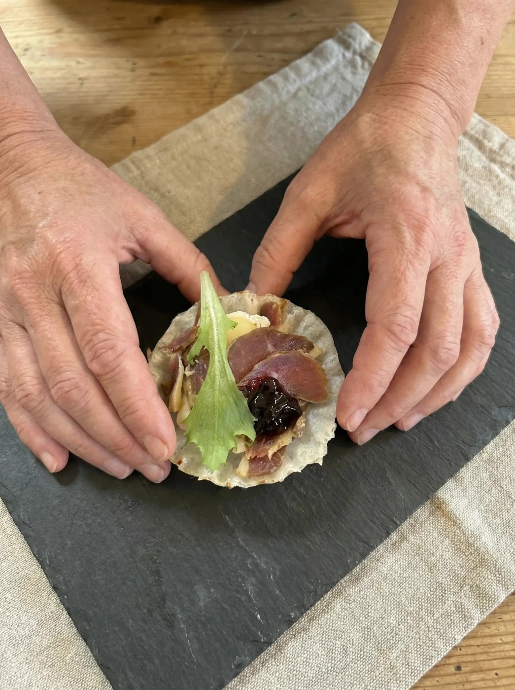 Minimalna kuhinja po.jpeg