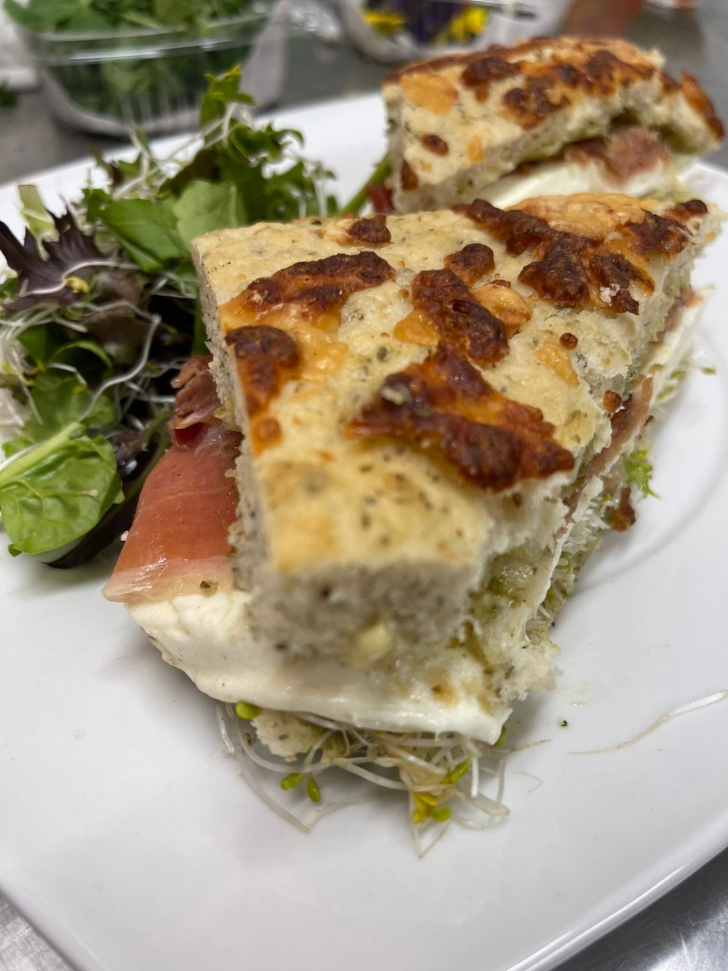 Pan - Focaccia de Jamón Serrano (1).jpeg