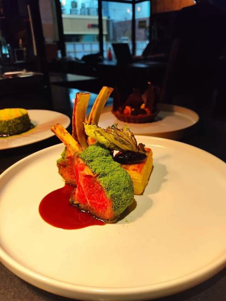 1000421183.jpg 1000421183.jpg